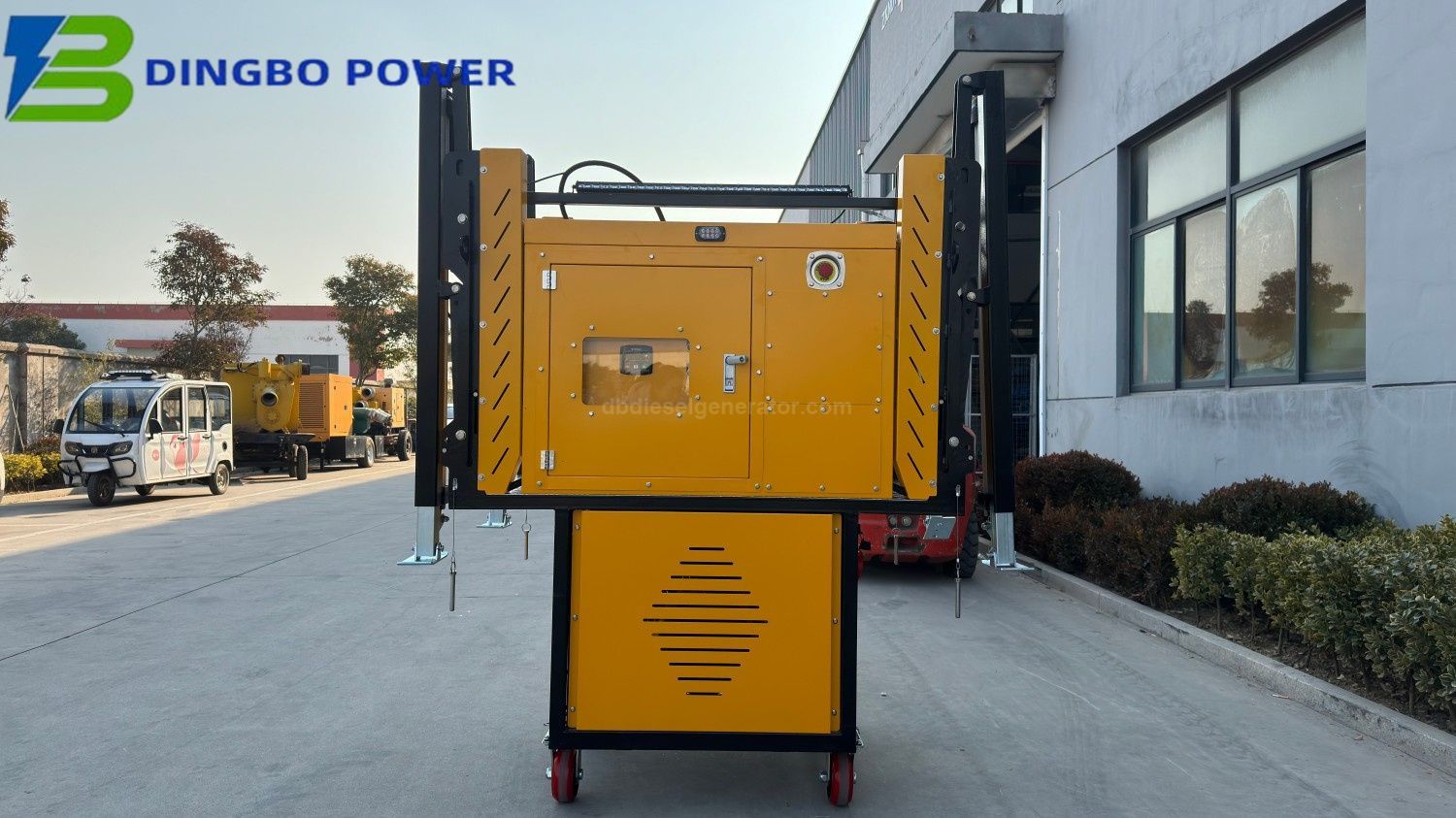 Auto-loading and unloading mobile emergency drainage cabin lighting Tower power generation in one